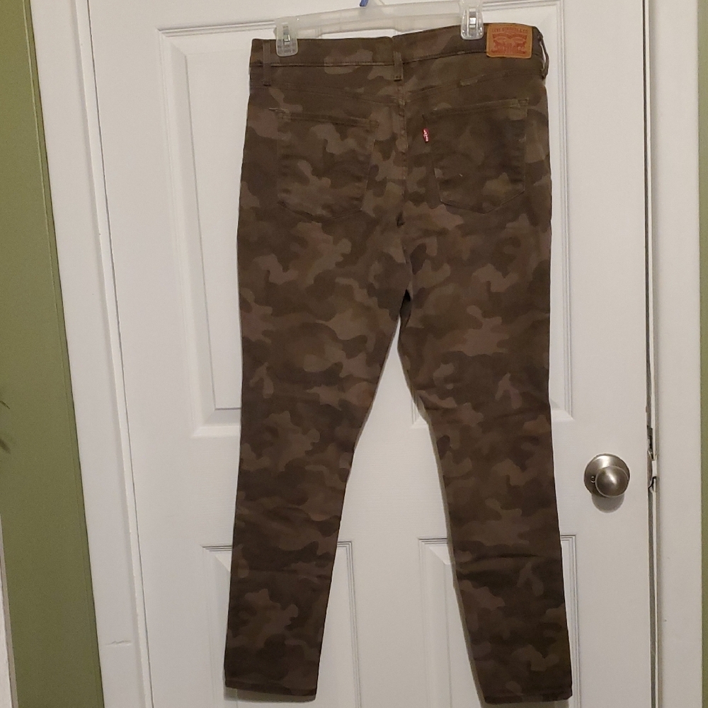 Levi's 311 Shaping Skinny Jeans in Brown Camouflage - Picture 3 of 5